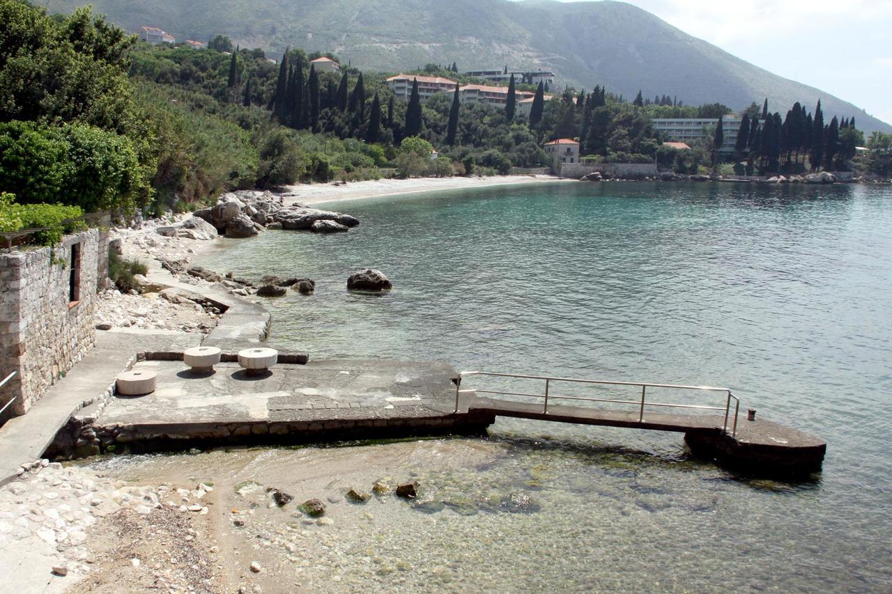 Holiday Home Olive Mill Mlini Bagian luar foto