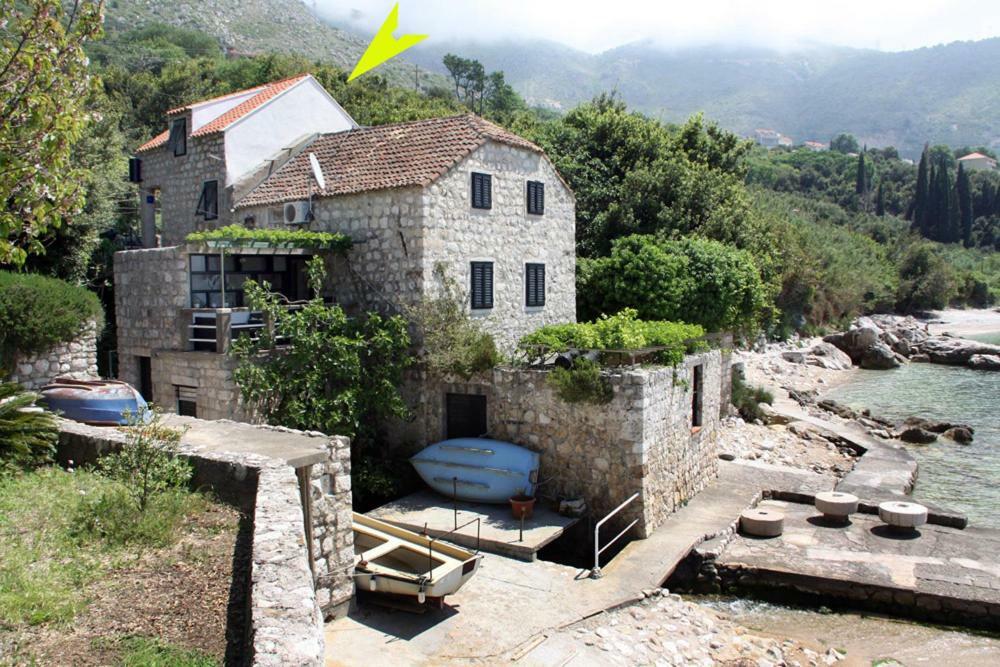 Holiday Home Olive Mill Mlini Bagian luar foto